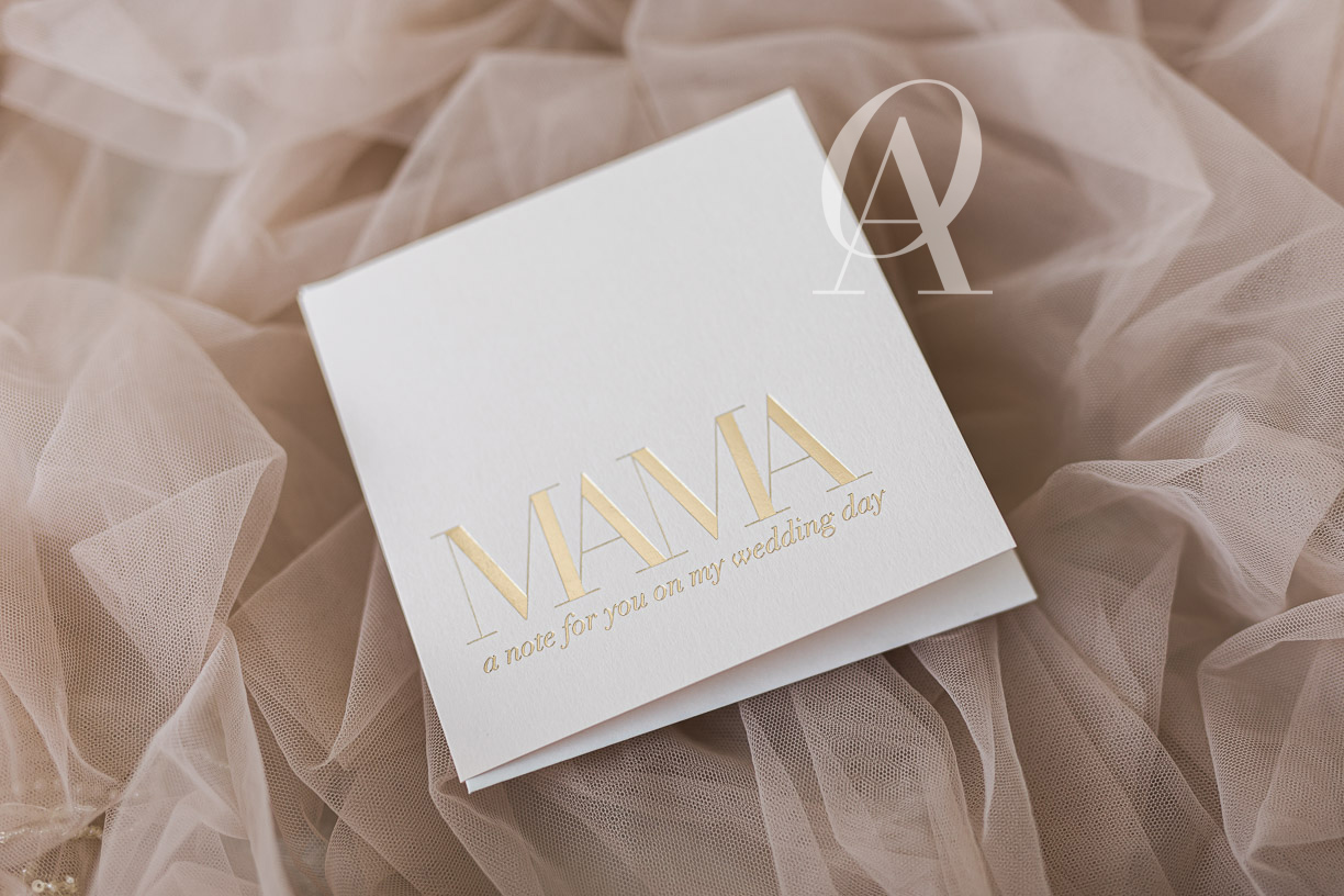 20-mother-of-the-bride-gifts-to-my-mom-wedding-card (1)